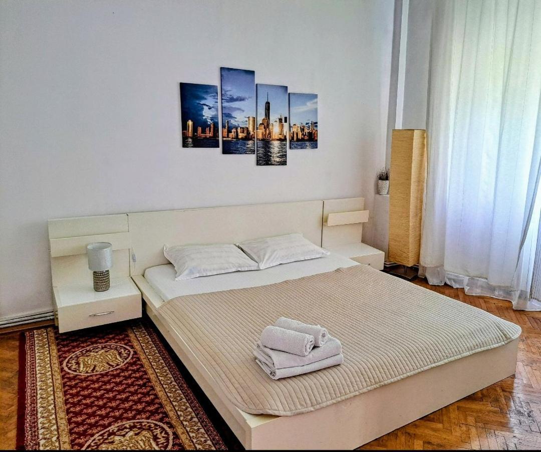 Luxury Piata Romana Bucureşti